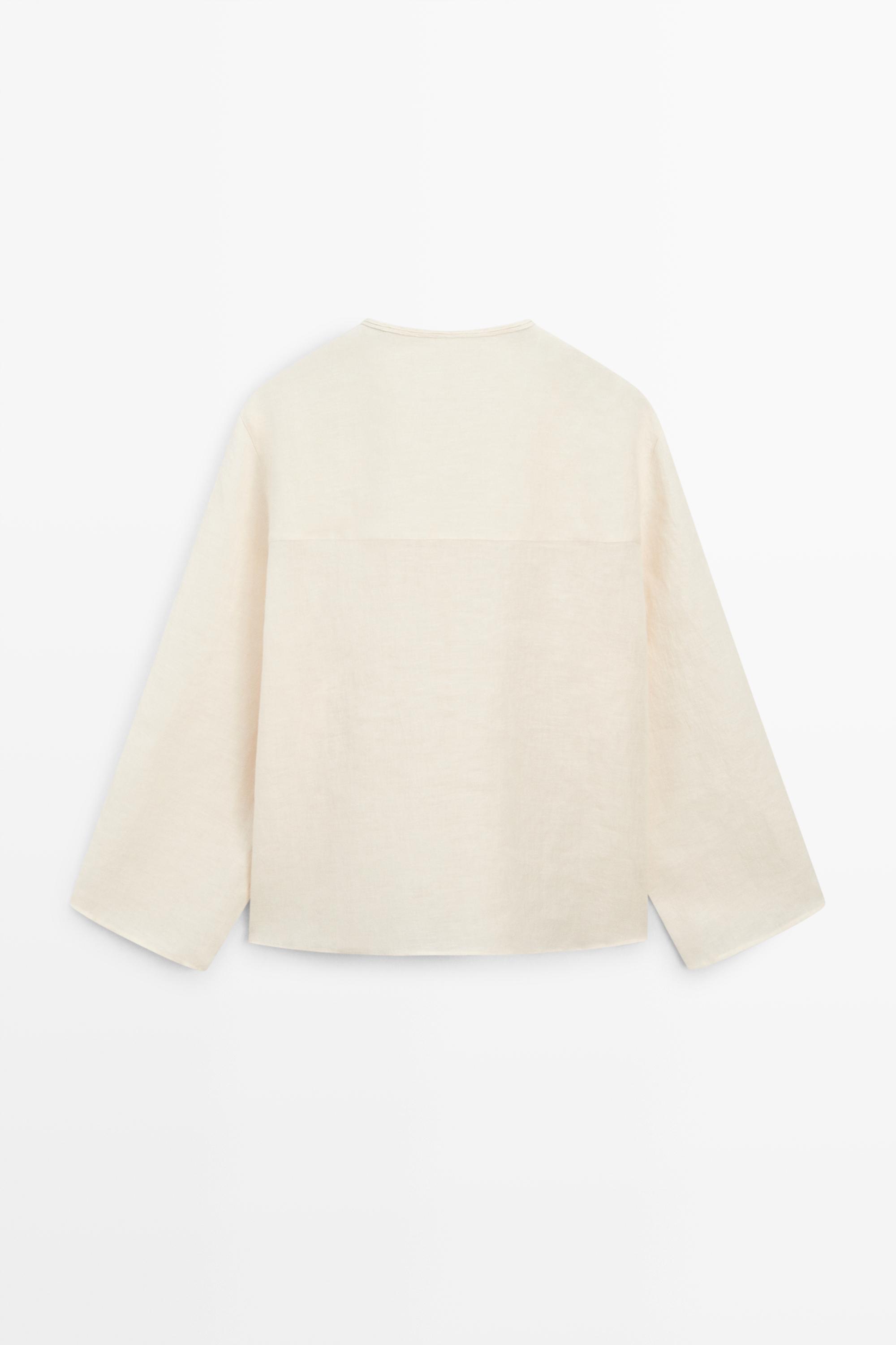100% linen shirt with neckline detail